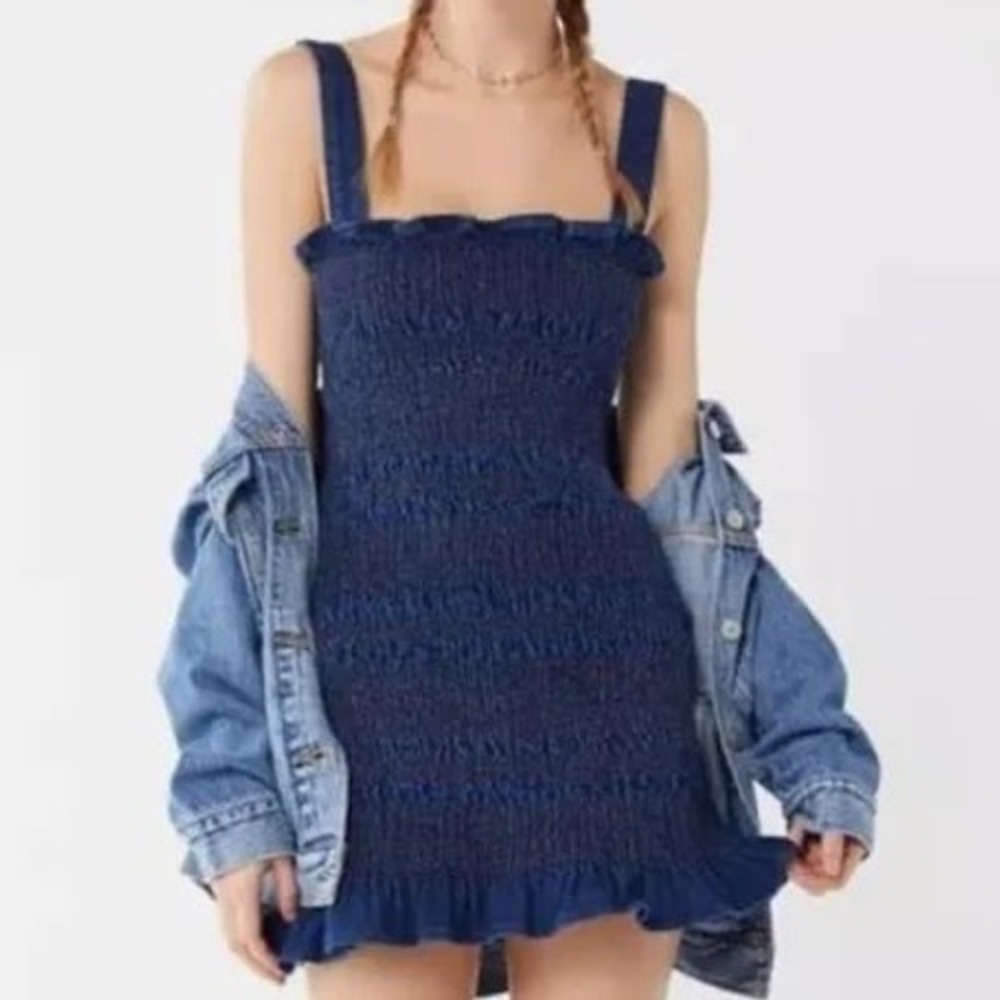 Urban Outfitters Smocked Denim Mini Dress Dark Wash Blue Ruffle Hem Size 4
